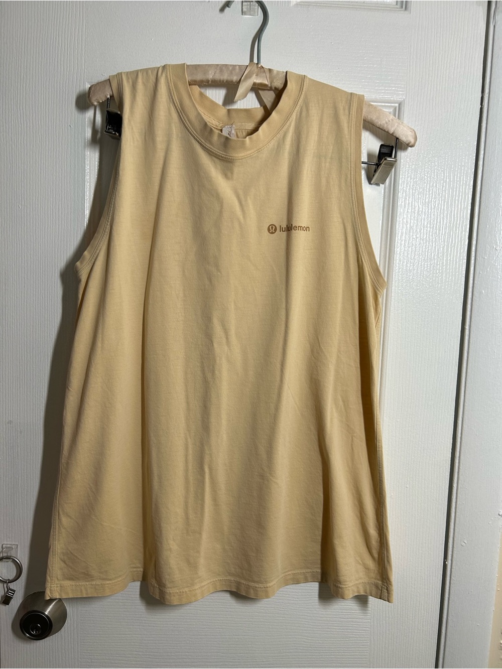 Lululemon Muscle Tank Top Beige Cream
Sleeveless Graphic Logo women’s Relaxed - Picture 2 of 9